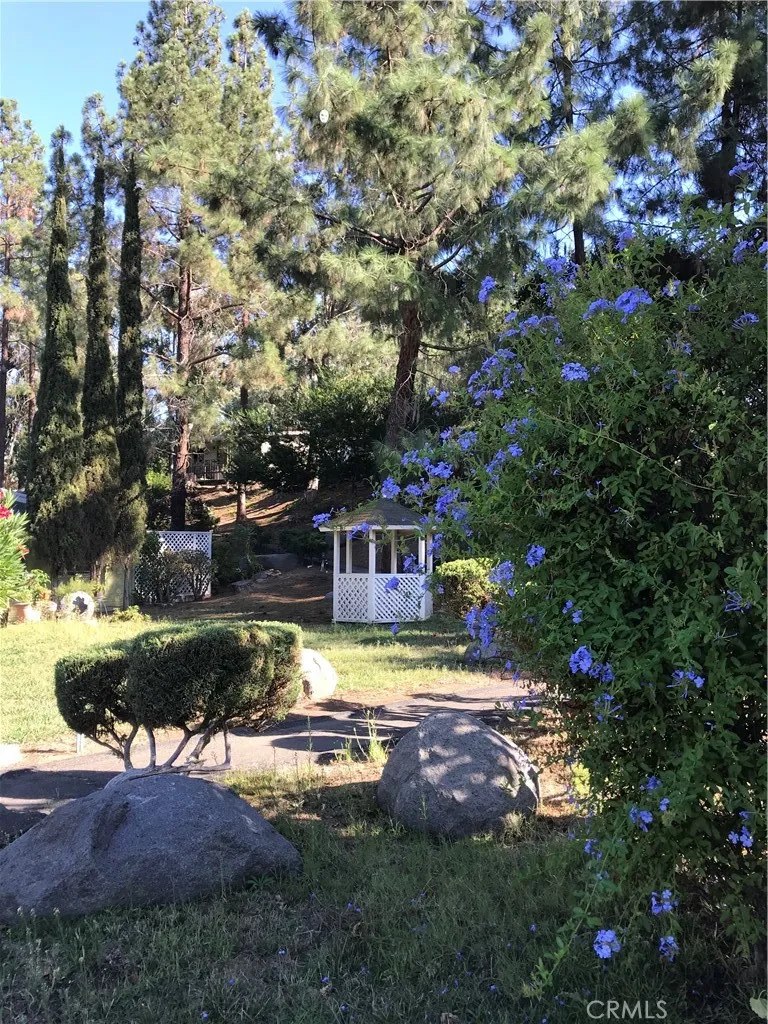 https://cdn.realtyfeed.com/cdn/127/306426501/fdea8d42ddf894562243f0084e0412c9.webp