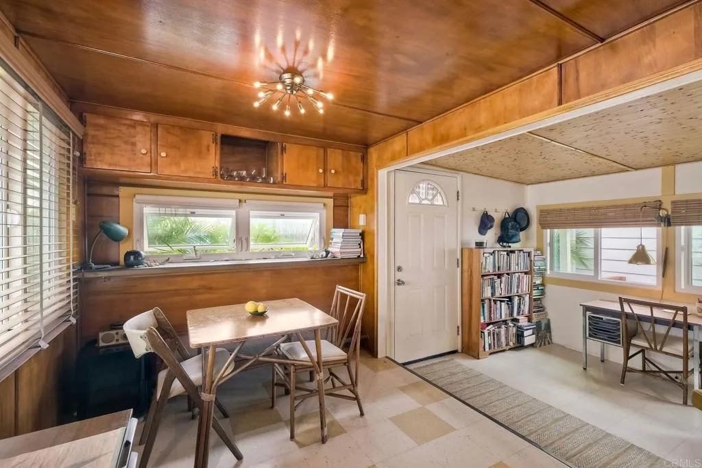 https://cdn.realtyfeed.com/cdn/127/306426556/82098c5002e0381f45bbd905249b9368.webp
