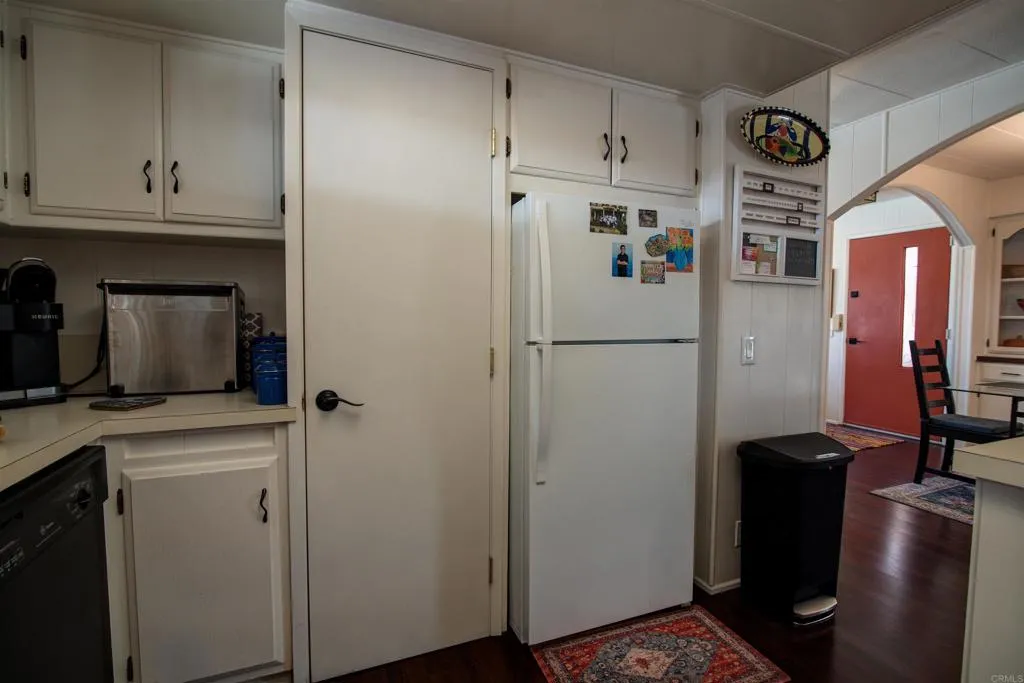 https://cdn.realtyfeed.com/cdn/127/306426557/2de4e808b3339802ce9a6ac393058edf.webp
