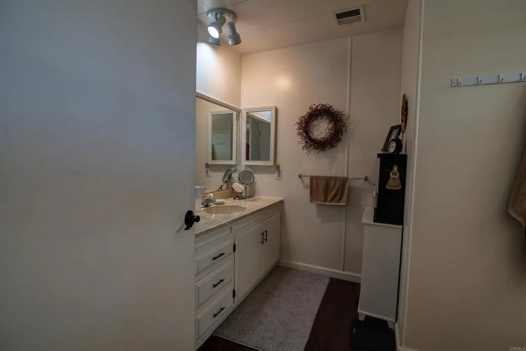 https://cdn.realtyfeed.com/cdn/127/306426557/4387746d80bf230b306112cbe7f841fb.webp