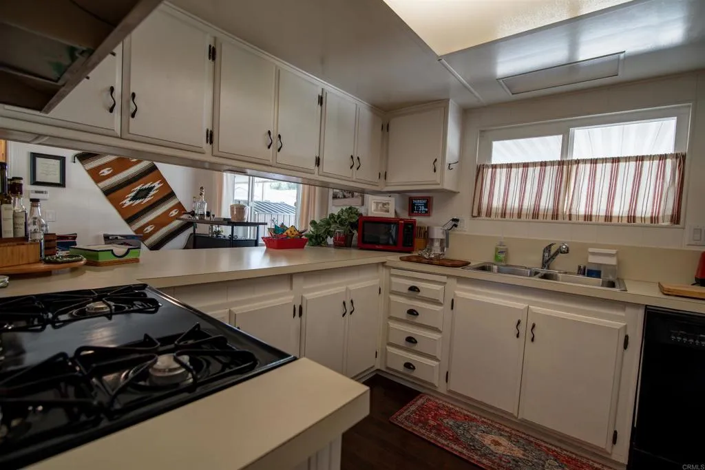 https://cdn.realtyfeed.com/cdn/127/306426557/50f13748651ba6551e100e05889ab316.webp