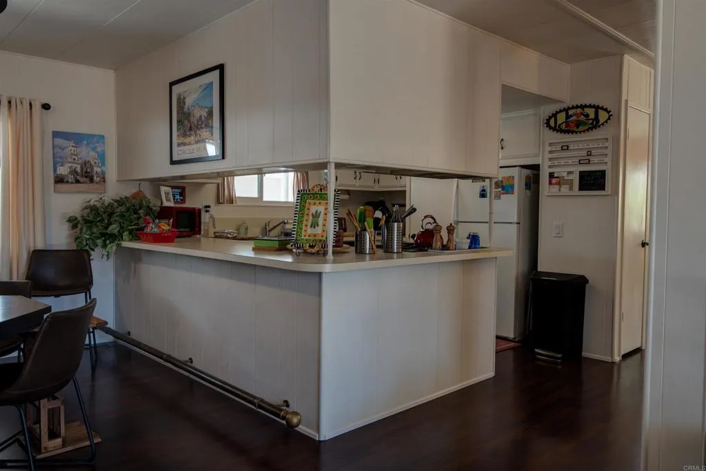 https://cdn.realtyfeed.com/cdn/127/306426557/6bdb35e6d930f2f3f531a50fde14b721.webp