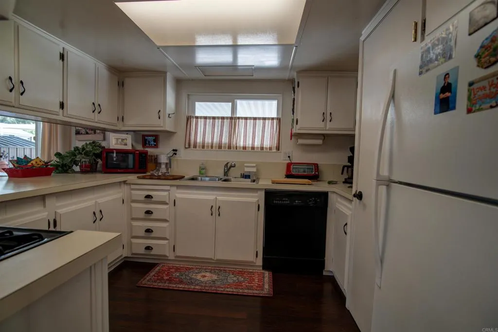 https://cdn.realtyfeed.com/cdn/127/306426557/92337850db7a6d7d741ce29a25d59086.webp