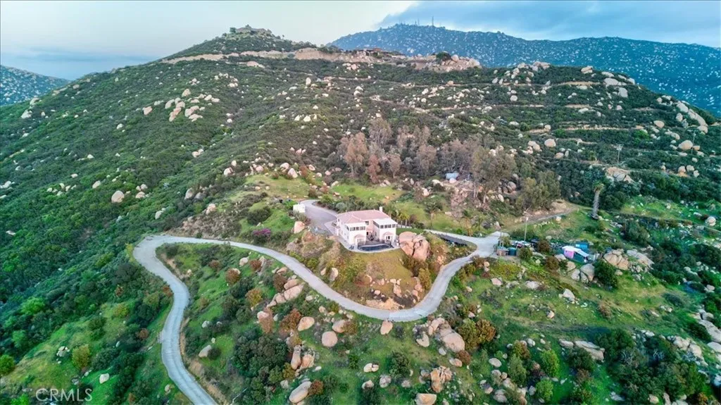 https://cdn.realtyfeed.com/cdn/127/306426586/0c1a51dd5204750bee37d144c84a713a.webp