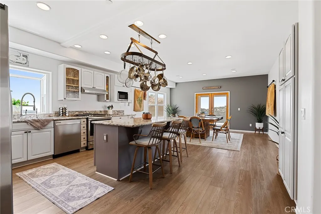 https://cdn.realtyfeed.com/cdn/127/306426586/3467622430b81c19dee1993cba77f631.webp
