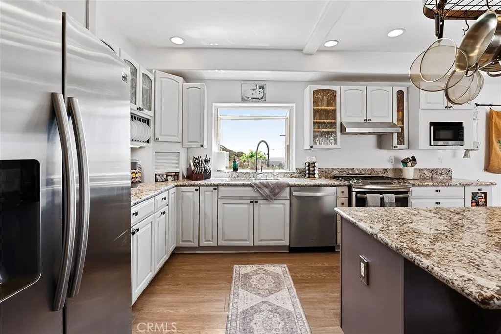 https://cdn.realtyfeed.com/cdn/127/306426586/3ace2456550147eeedb730d9d56c09aa.webp
