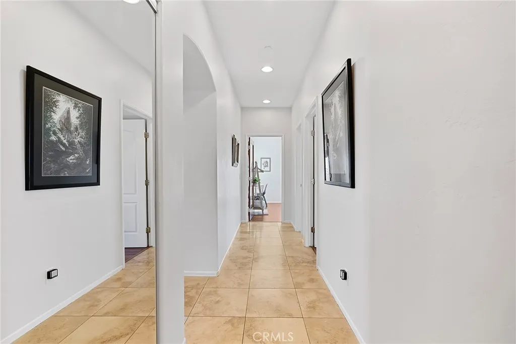 https://cdn.realtyfeed.com/cdn/127/306426586/3c7dbea5188ab48377f308bdc484e842.webp