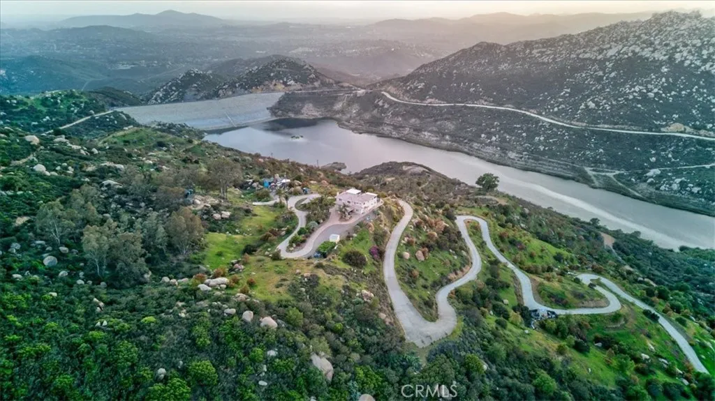 https://cdn.realtyfeed.com/cdn/127/306426586/59fa19ceec403b8854f5dc827b0b9a4e.webp