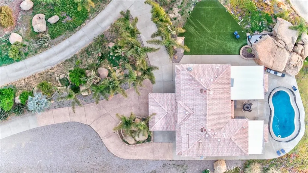 https://cdn.realtyfeed.com/cdn/127/306426586/6a35694d64a5a5857de5a9778f6ebb50.webp
