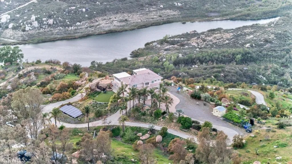 https://cdn.realtyfeed.com/cdn/127/306426586/84fe67d860e2e144954b832224c65e00.webp