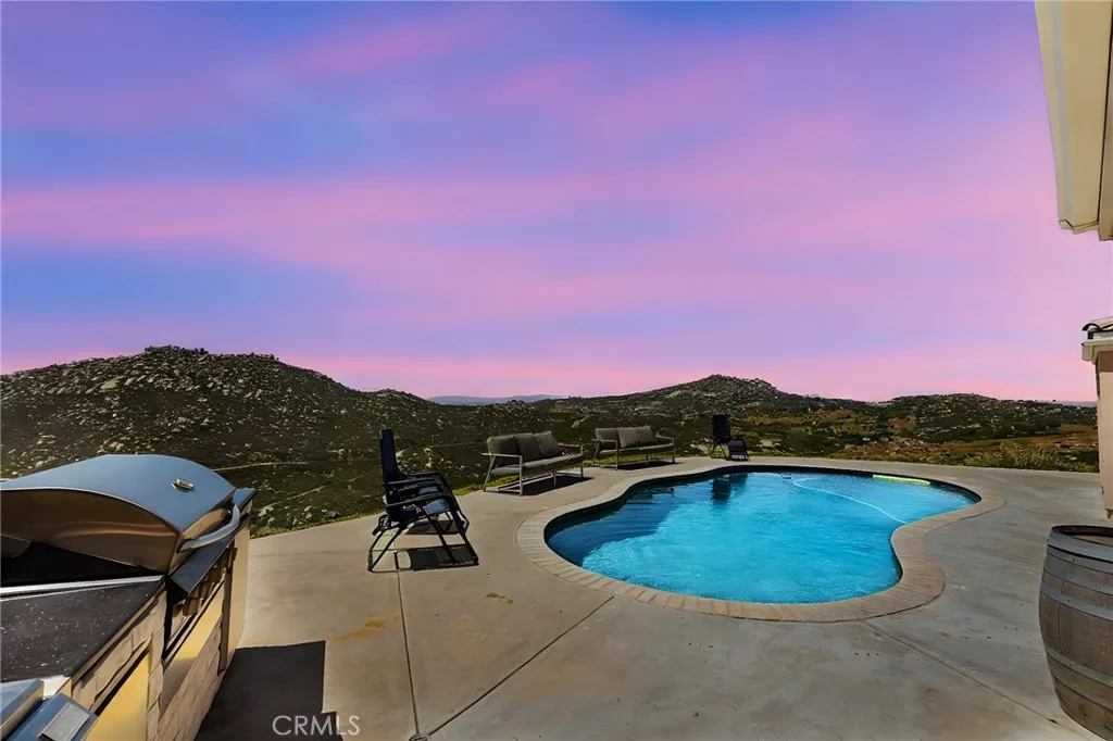 https://cdn.realtyfeed.com/cdn/127/306426586/a0dd71b41052fe3a0795c1f7526d49b3.webp