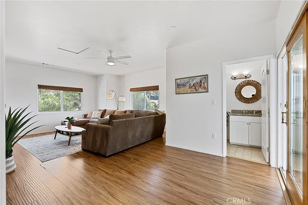 https://cdn.realtyfeed.com/cdn/127/306426586/a7b0722a57bb950fdbe3ee0c0c0fffb6.webp