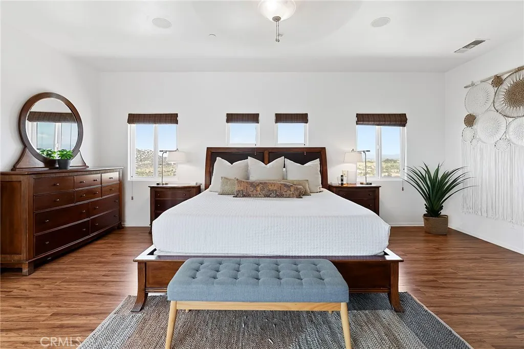 https://cdn.realtyfeed.com/cdn/127/306426586/d35d0b00426205b3f4ea7930a95ea473.webp