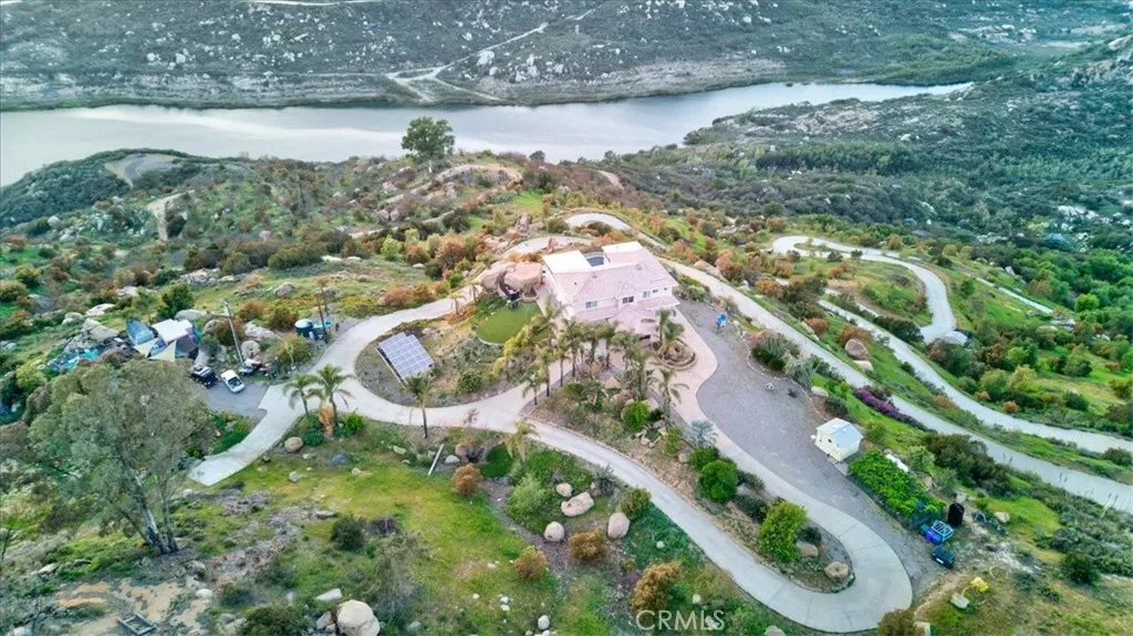 https://cdn.realtyfeed.com/cdn/127/306426586/e1cba98db45744a42b9a5ef0e357333e.webp