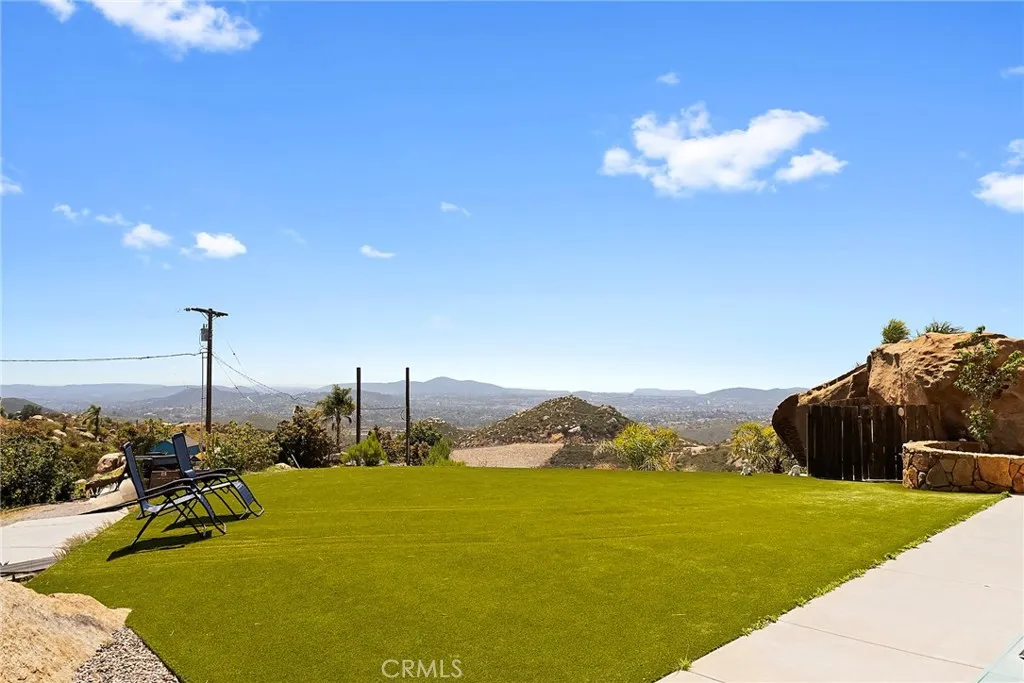 https://cdn.realtyfeed.com/cdn/127/306426586/ea36c26472f36a041c6352792c626eb8.webp