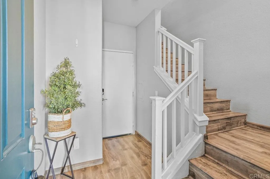 https://cdn.realtyfeed.com/cdn/127/306426590/38e32543b8e70b3bb2dd46f35971d4f1.webp