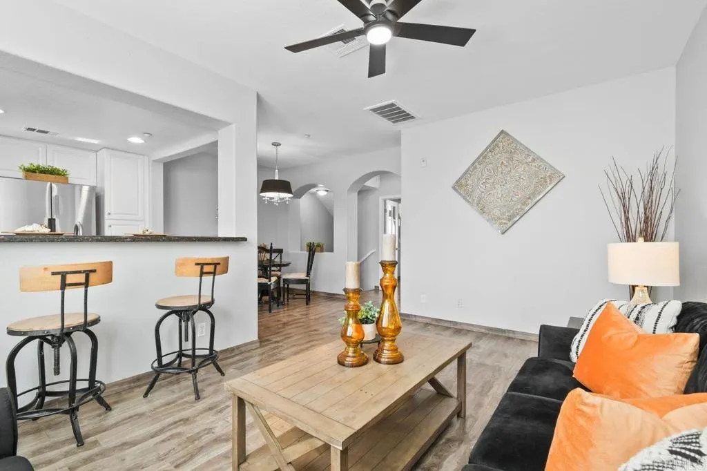 Photo #4: PTP2503032 Listing 