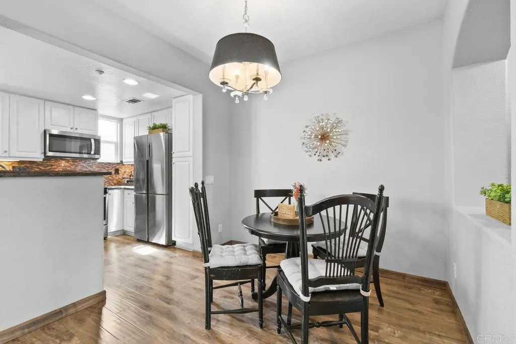 https://cdn.realtyfeed.com/cdn/127/306426590/9c785fb47ef4204afc1add69170f2882.webp