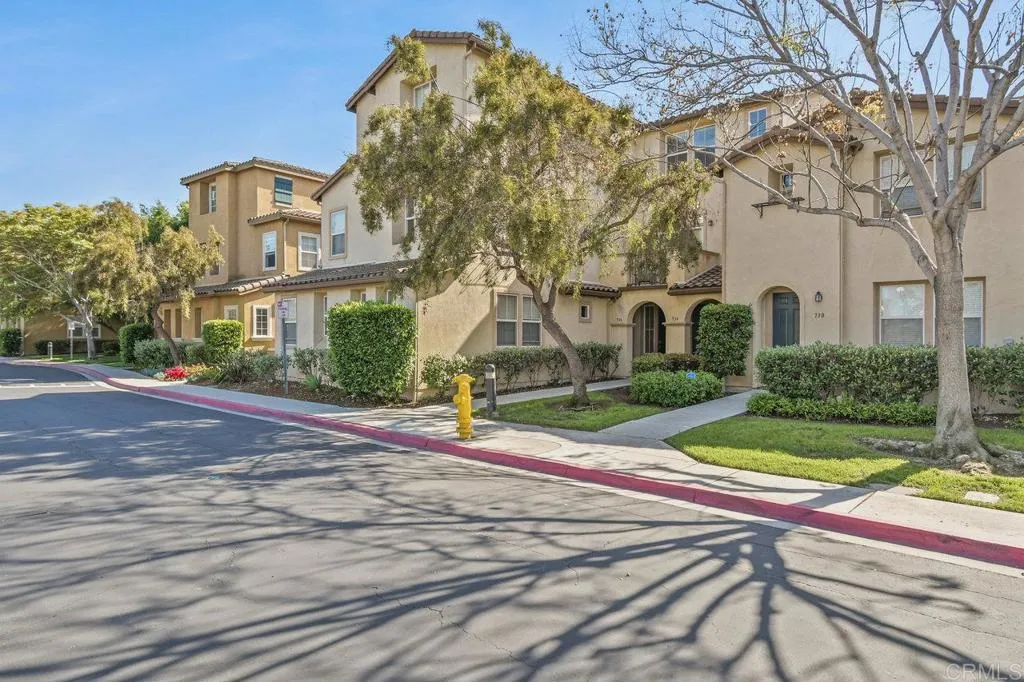 https://cdn.realtyfeed.com/cdn/127/306426590/c23712a0a23b48659a7ee7289ac6f190.webp