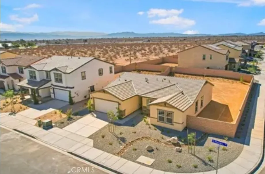 13833 Raven St, Victorville, Ca 92392 - Photo 3 of 10, Victorville, CA