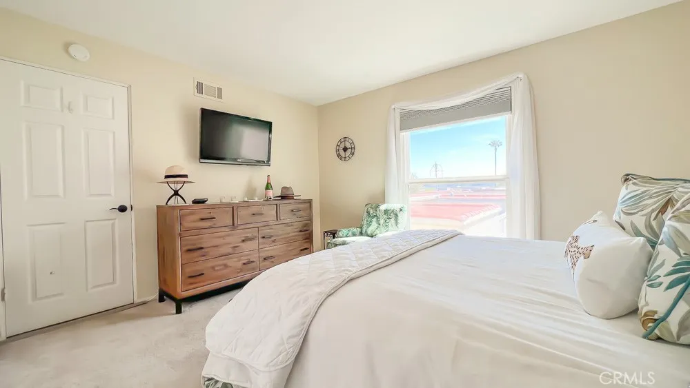 Photo #19: PW25092154 Listing: Photo #19