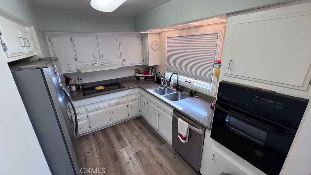 https://cdn.realtyfeed.com/cdn/127/306426648/bd13a832ab3632392e85fc1db5417e2f.webp