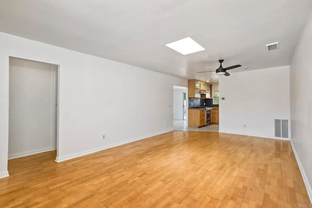 https://cdn.realtyfeed.com/cdn/127/306426871/f72b702c4c108a713593b6473a1f1442.webp