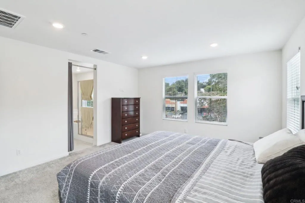 https://cdn.realtyfeed.com/cdn/127/306426922/7a6c840aee0acc8c375c9de1b7320396.webp