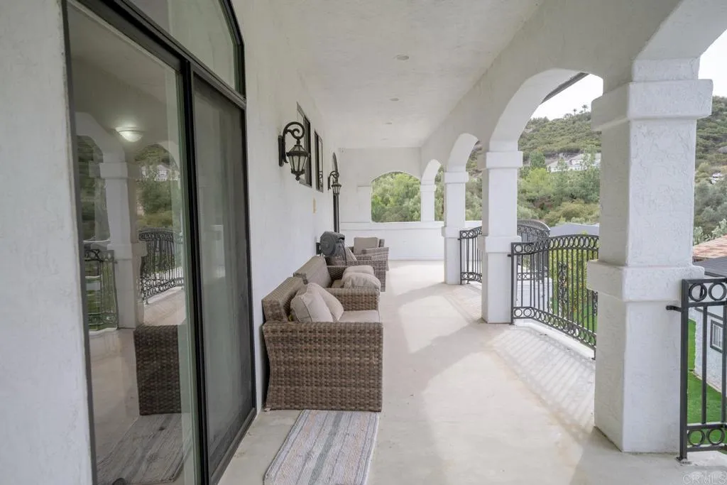 https://cdn.realtyfeed.com/cdn/127/306426936/8dc008081bda85990c2eab87a1905713.webp