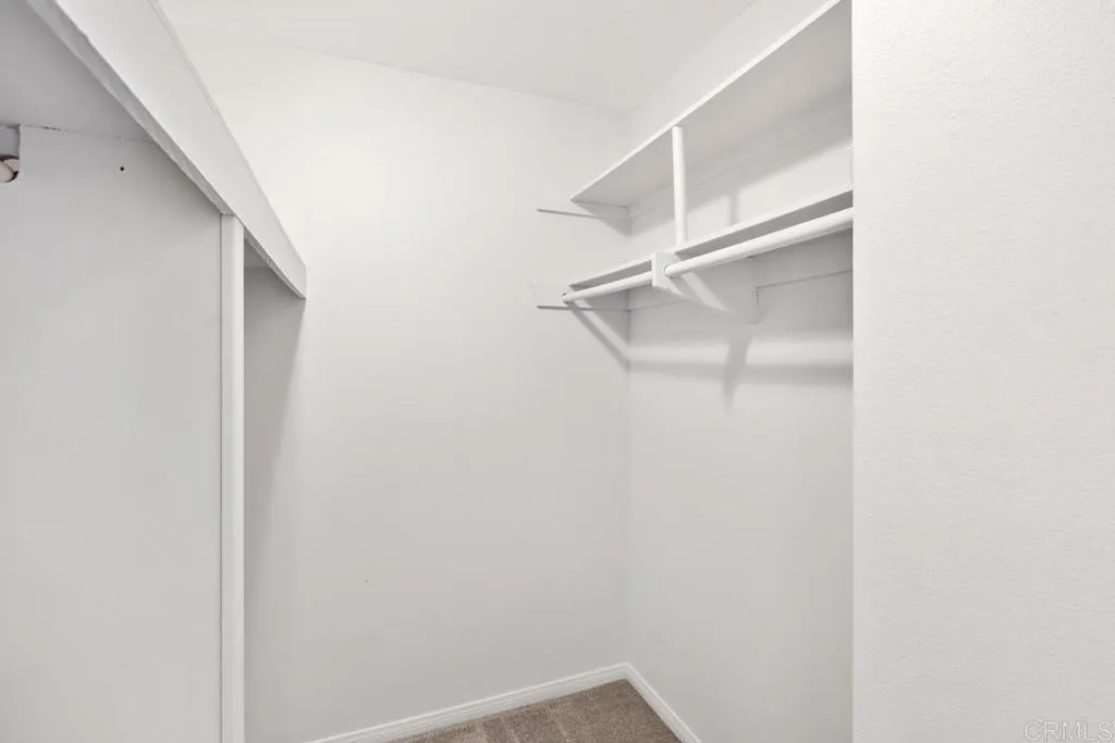 https://cdn.realtyfeed.com/cdn/127/306427237/49e86a3e4b1550c8fb82a7877d942e7e.webp