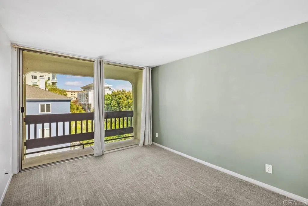 https://cdn.realtyfeed.com/cdn/127/306427237/d4bfb4eb1e475ae5bb677df2ecd1eeb3.webp
