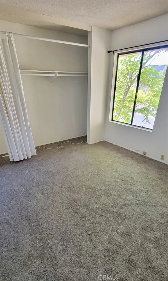 https://cdn.realtyfeed.com/cdn/127/306427522/05d8e671a817af74a57d52fa67cf5cf5.webp