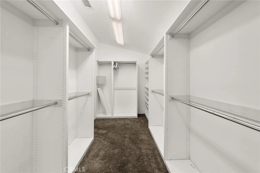 https://cdn.realtyfeed.com/cdn/127/306427584/6bc4ab0391e96b86b9ad20057e6dd5e0.webp
