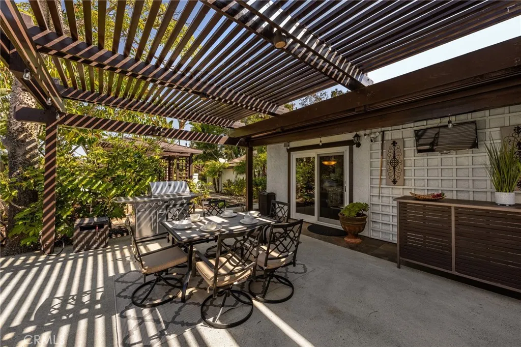 https://cdn.realtyfeed.com/cdn/127/306427584/7d0123e5f7a0fb2d2dfc0e7d7e7437ea.webp