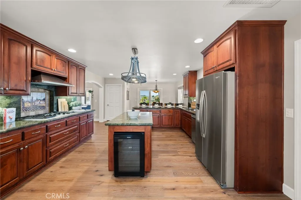 https://cdn.realtyfeed.com/cdn/127/306427584/d9cf4fa24c618d957dda9ec83f8fb146.webp