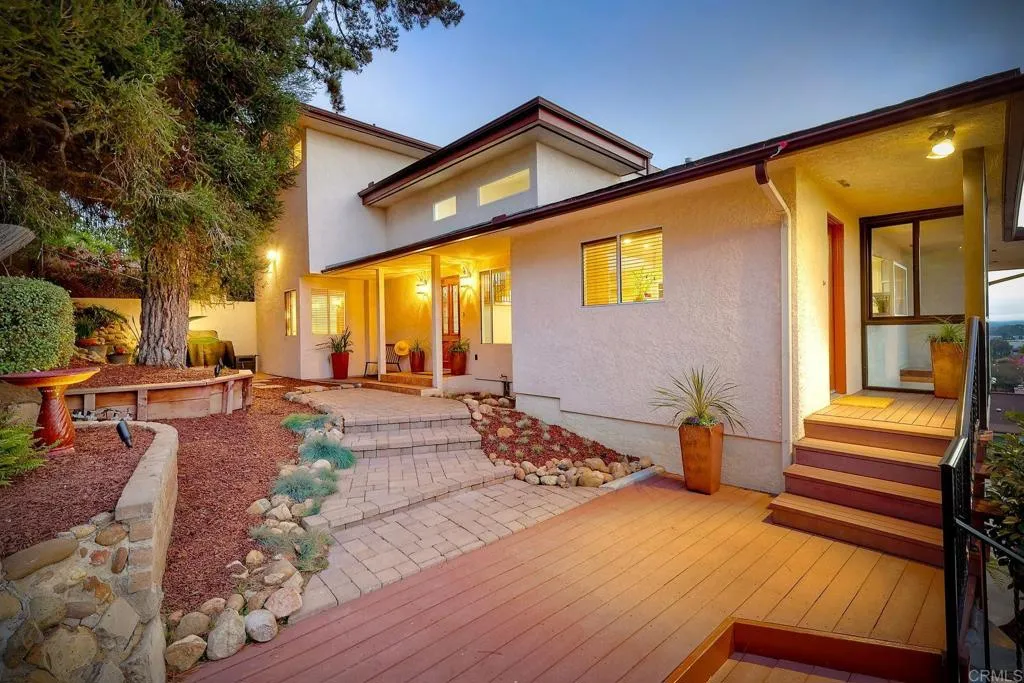 https://cdn.realtyfeed.com/cdn/127/306427599/1fbd8562d6e031279af9ff90f8cbd57d.webp