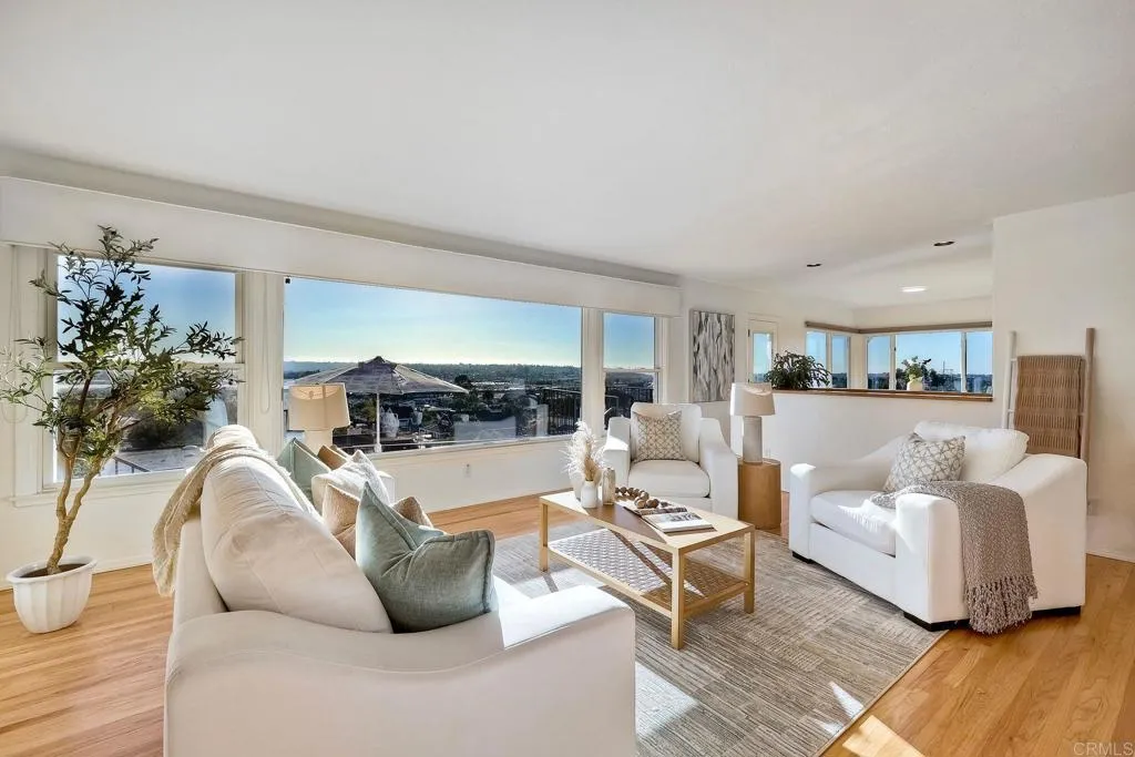 https://cdn.realtyfeed.com/cdn/127/306427599/256d86c4380842a1636d29bfc0ef27fa.webp