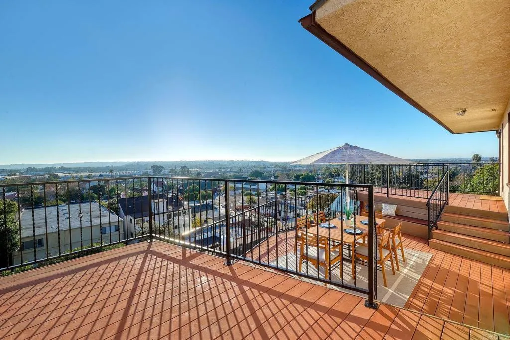 https://cdn.realtyfeed.com/cdn/127/306427599/37ae2988409c83061e40f5d9e8cfecff.webp