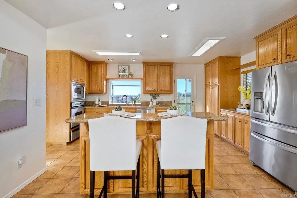 https://cdn.realtyfeed.com/cdn/127/306427599/d992d8a7474b836b6602bc0e5446a1db.webp