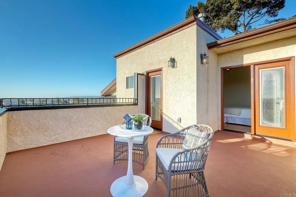 https://cdn.realtyfeed.com/cdn/127/306427599/e8c1e3a6e7c147f5eb38271dd0798bd3.webp