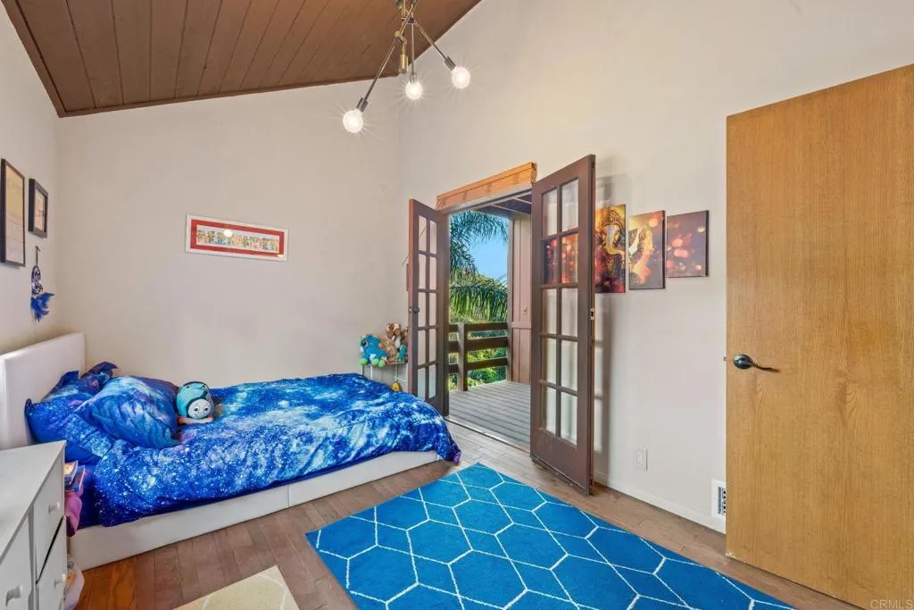 https://cdn.realtyfeed.com/cdn/127/306427610/e79ef4411adbcfc64a3df05f17f332e9.webp