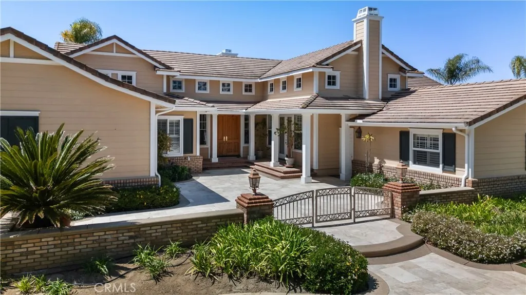 https://cdn.realtyfeed.com/cdn/127/306427744/8c7413a7d040c67415d5e709ba1f76c5.webp