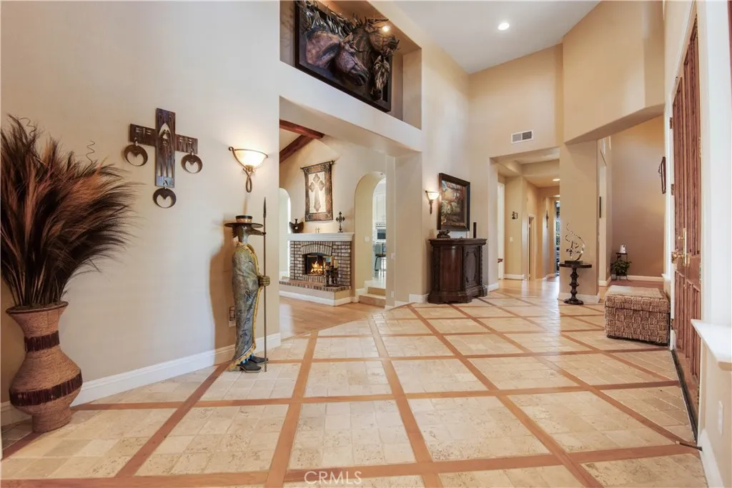 https://cdn.realtyfeed.com/cdn/127/306427744/d8233a3e66b7d5b2fa30c5661a545a68.webp