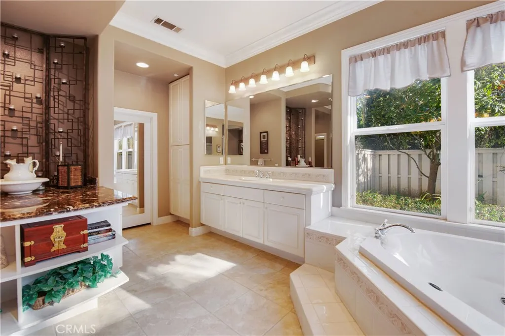 https://cdn.realtyfeed.com/cdn/127/306427744/f5dfd48c0de0c7051de10c36a011ee72.webp