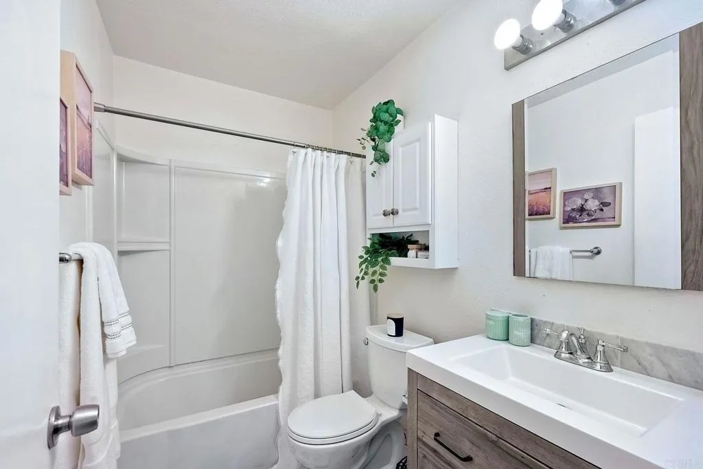 https://cdn.realtyfeed.com/cdn/127/306427747/80936124d2858502ecf9a3c069fcd3e3.webp