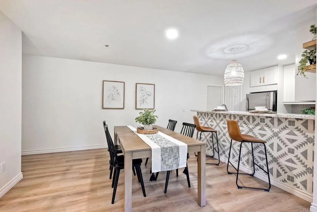 https://cdn.realtyfeed.com/cdn/127/306427747/dd324726eeca0c11581528636f7a7433.webp