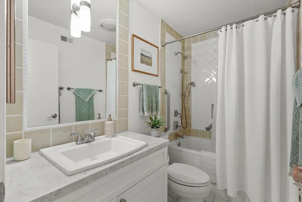 https://cdn.realtyfeed.com/cdn/127/306427778/117c7988b4ee24b9f62cae4669e466ee.webp