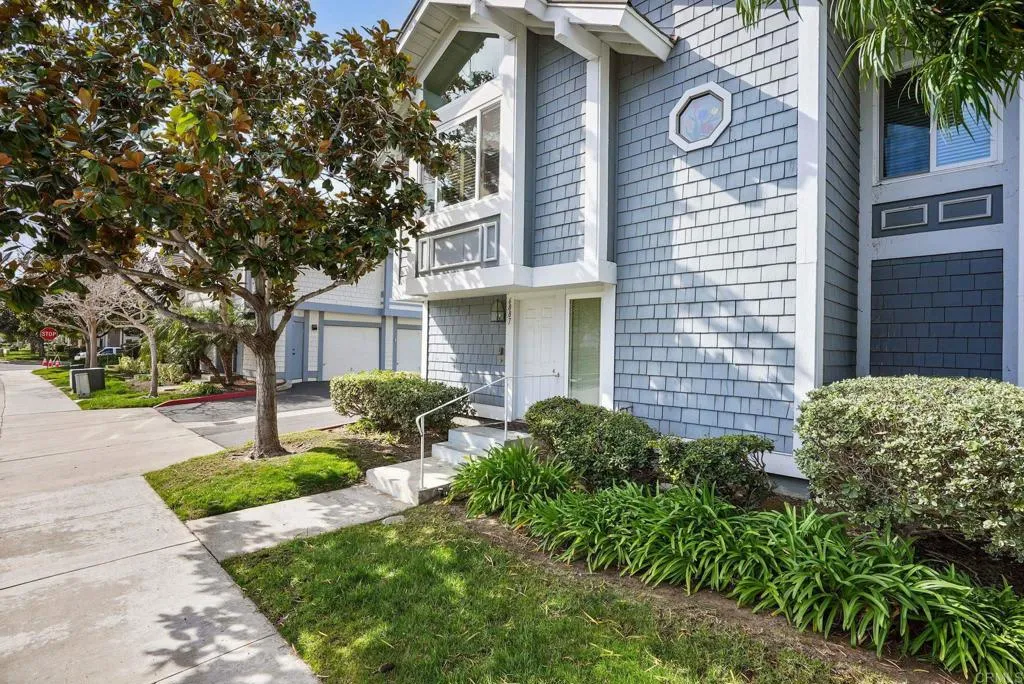 https://cdn.realtyfeed.com/cdn/127/306427778/4cceb0fc073cd41dceff039fa09db480.webp
