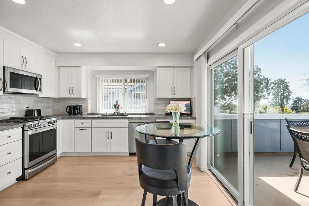 https://cdn.realtyfeed.com/cdn/127/306427778/e5b1c203c8114e247b1a056c16348ee7.webp