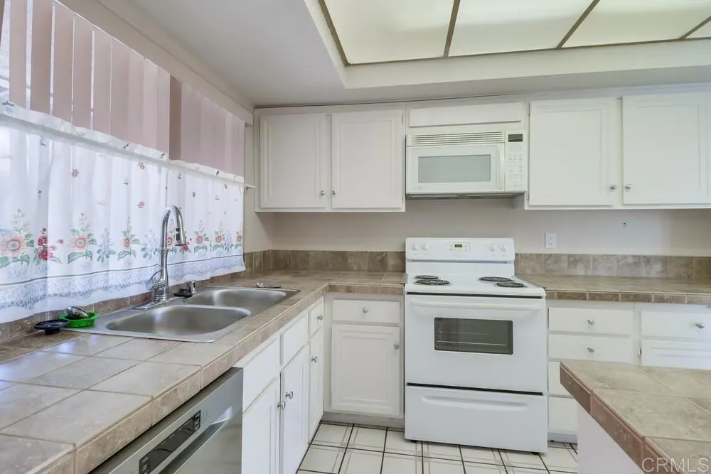 Photo #4: PTP2503086 Listing 